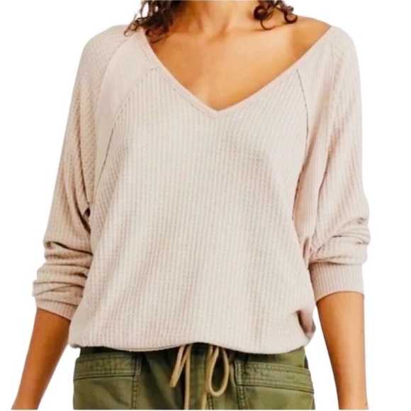 Free People Tops - FREE PEOPLE Santa Clara womens medium Alabaster waffle knit V-neck long sleeve